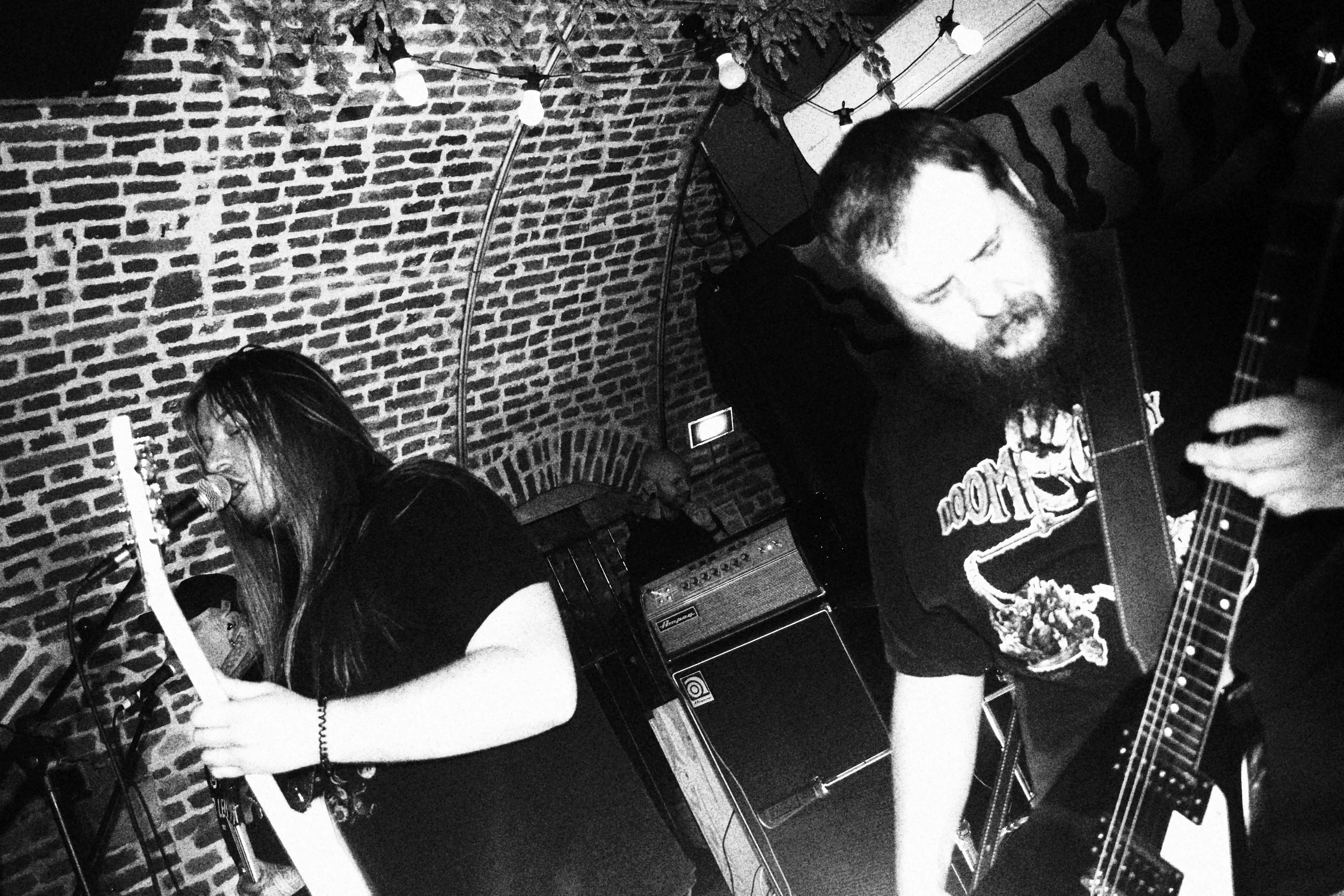 Sloth Temple live at La Capsule · Arras, France — photo by Vivien Desloges