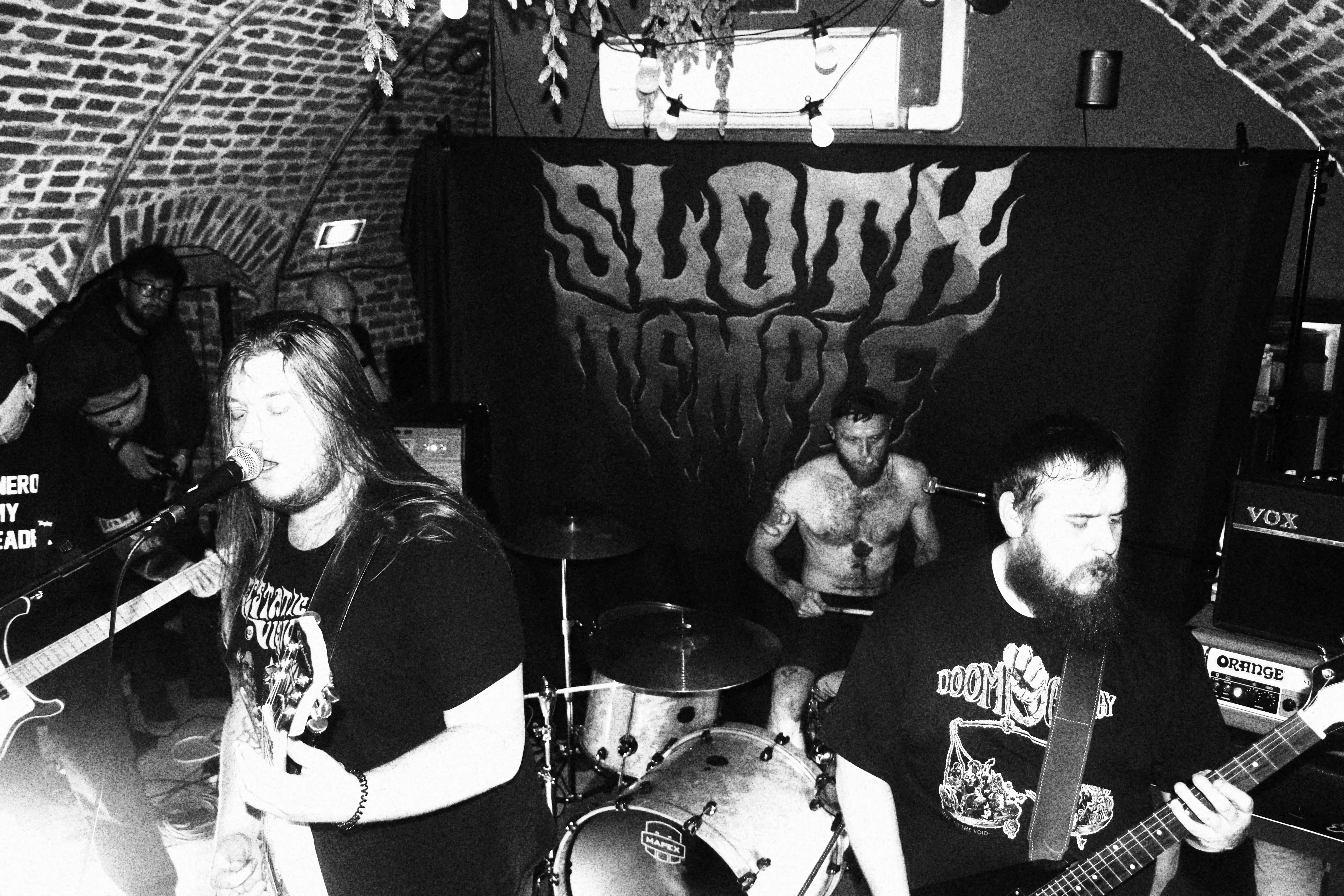 Sloth Temple live at La Capsule · Arras, France — photo by Vivien Desloges