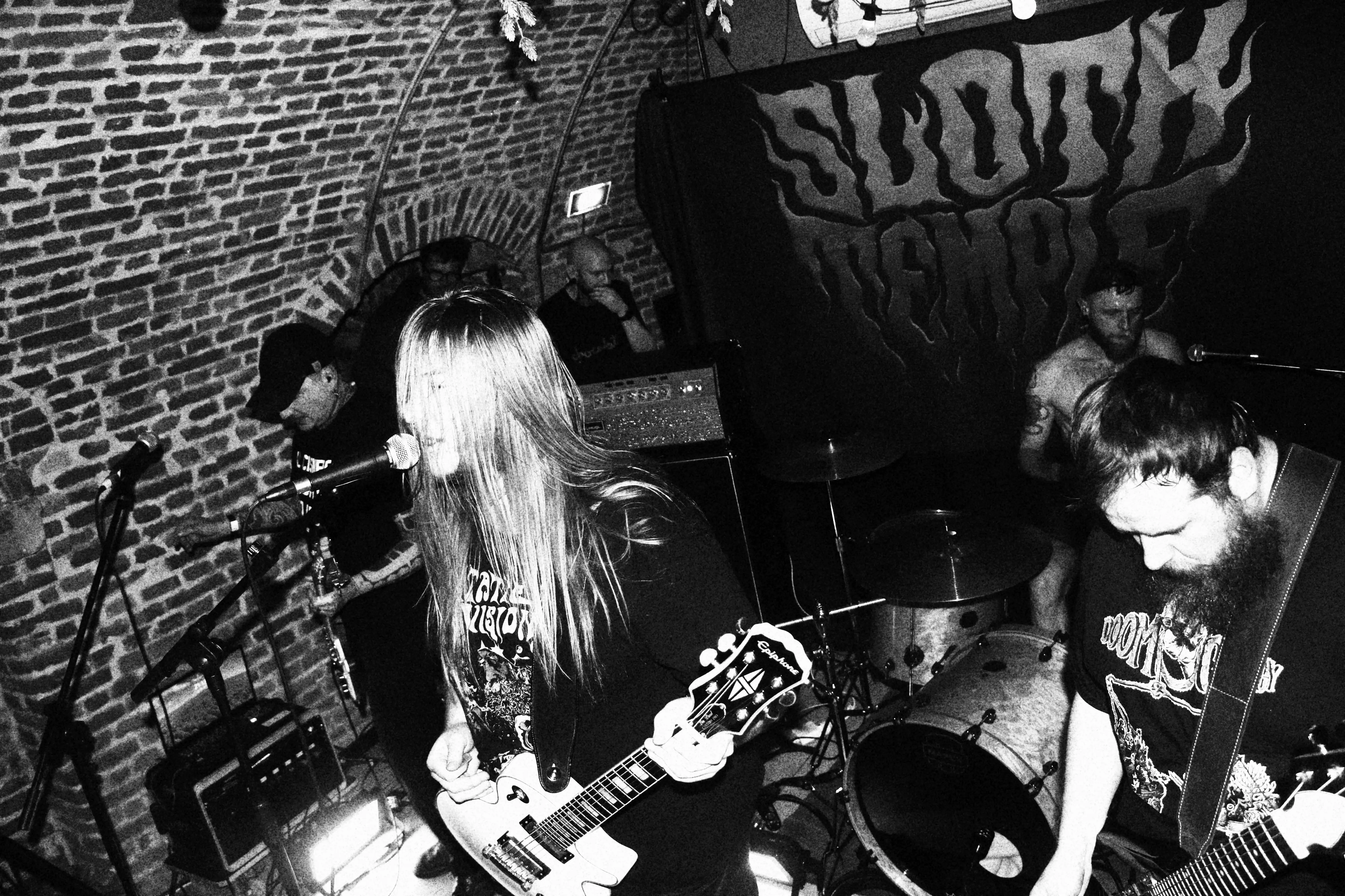 Sloth Temple live at La Capsule · Arras, France — photo by Vivien Desloges